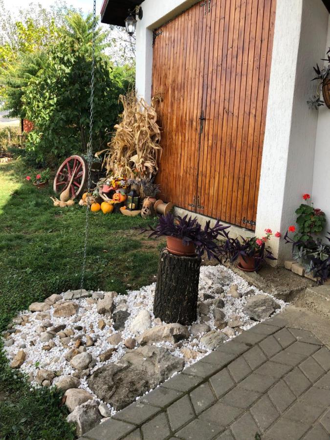 Casa De Vacanta Potoc Eksteriør billede