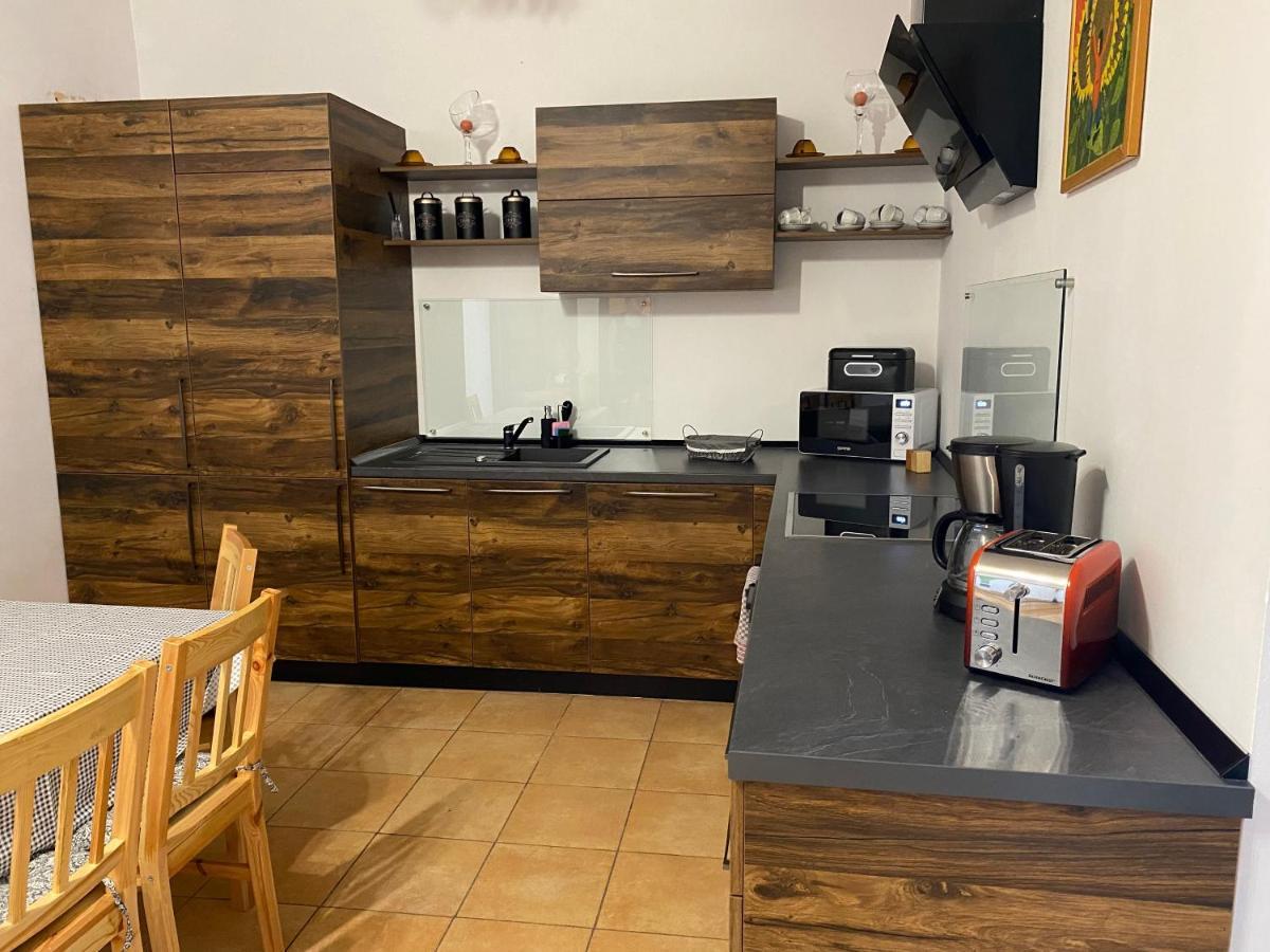 Casa De Vacanta Potoc Eksteriør billede